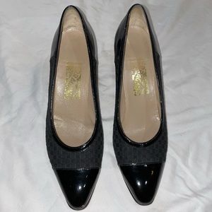 Salvatore Ferragamo Patent Toe Woven Kitten Heel